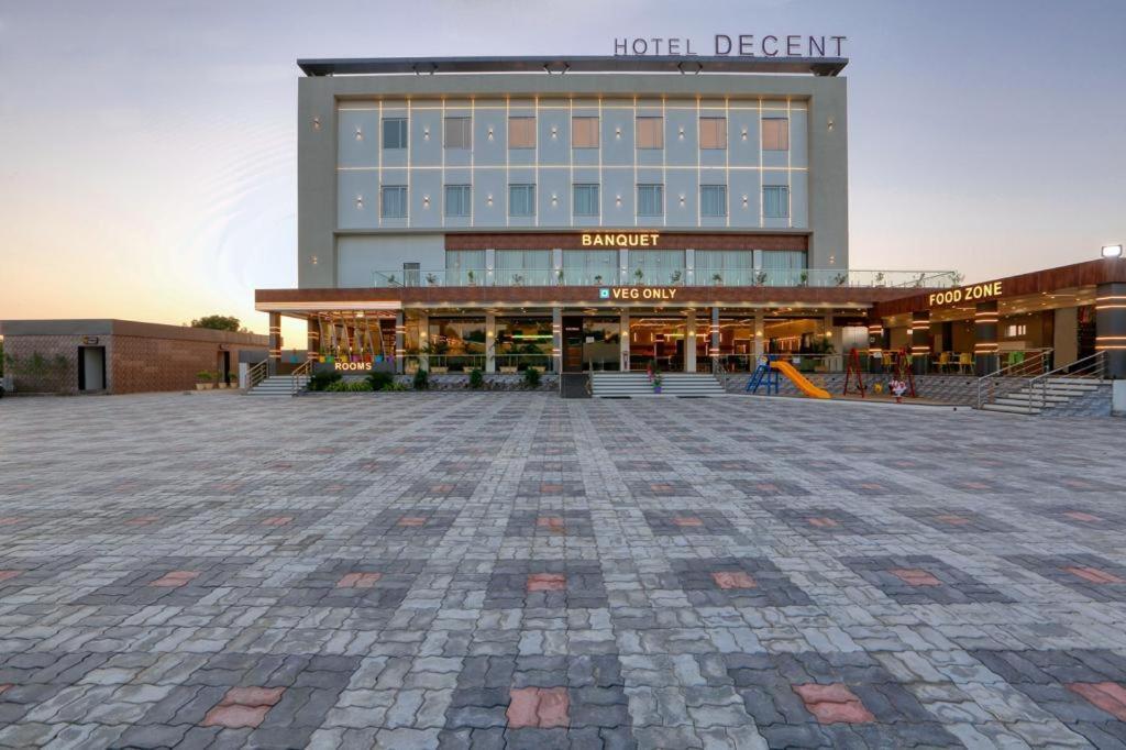 Hotel Decent Unjha Zewnętrze zdjęcie